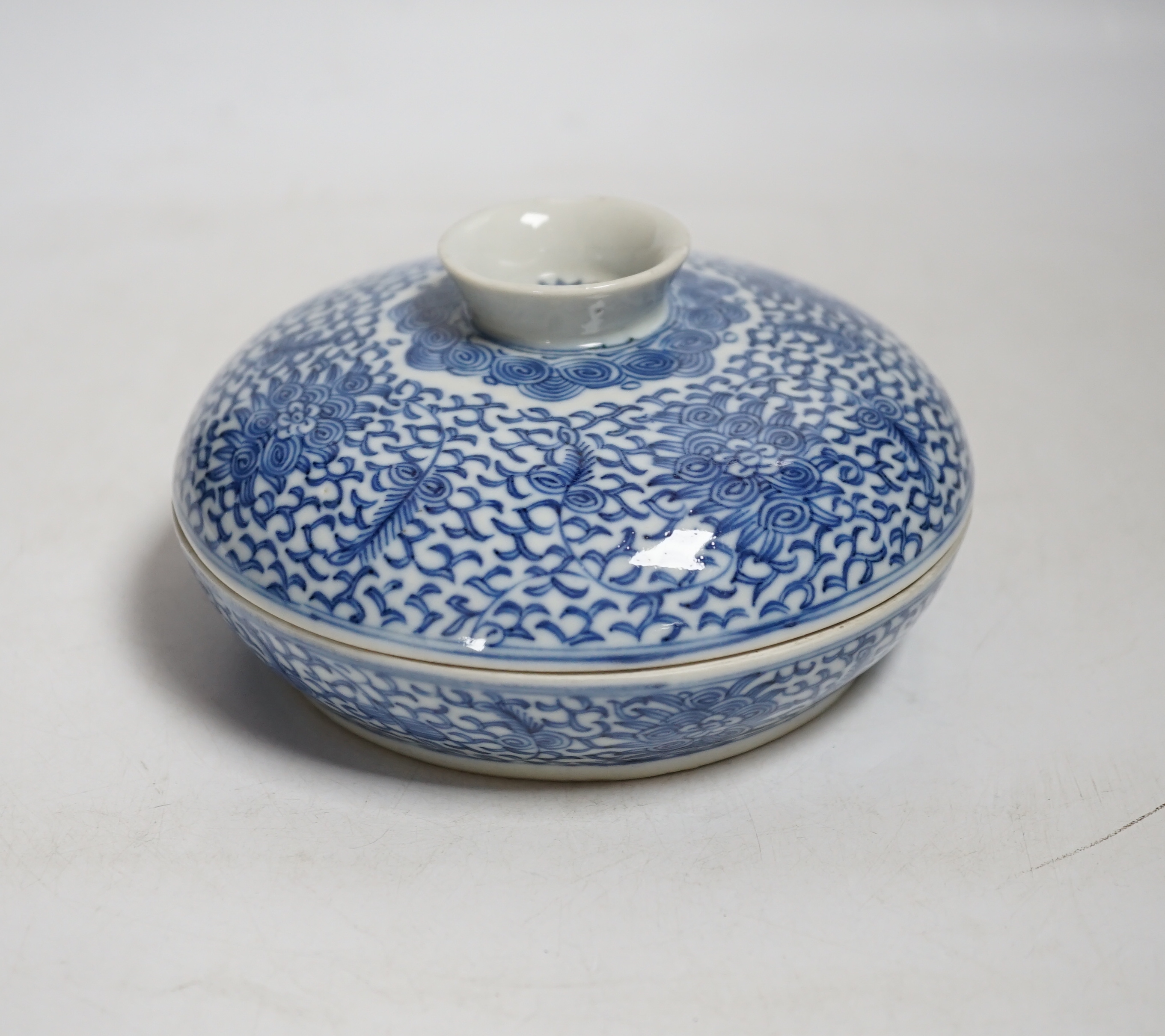 A 19th century Chinese blue and white segmented bowl and cover